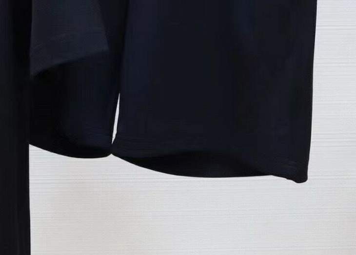 Picture of Gucci Shirt Pant Suits _SKUGucciM-5XL13gn1822180